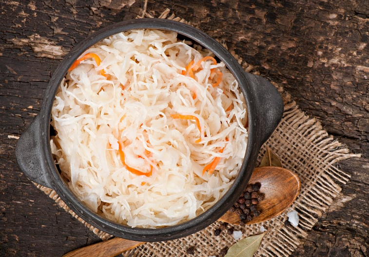 Krautsalat nach Balkan-Art – Klassische Beilage - Rezept