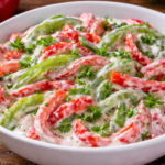 Paprikasalat auf Balkan-Art – Frische Beilage mit Joghurt - Rezept