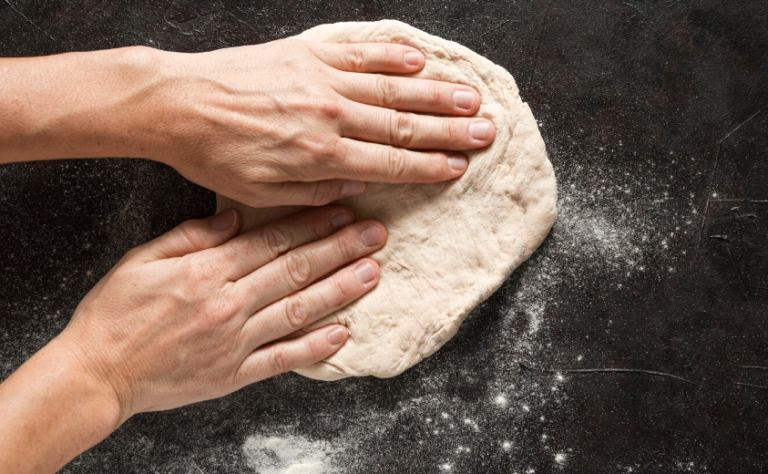 Pizzateig selber machen - Rezept